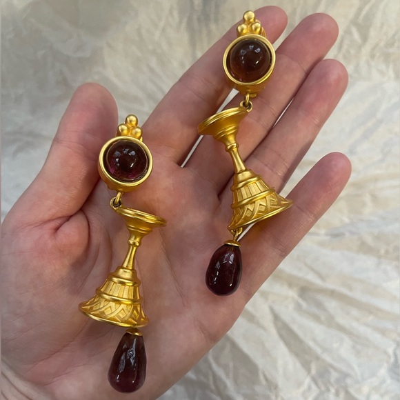 Vintage Karl Lagerfeld Gripoix Wine Goblet Drop Clip On Earrings - Picture 8 of 11